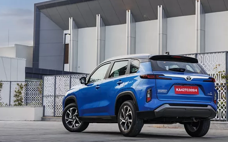 Toyota Urban Cruiser Hyryder car image